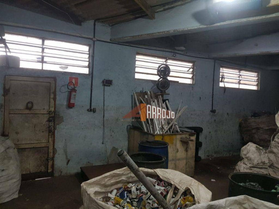 Sala Comercial à Venda, 300 m² em Cidade Líder - São Paulo