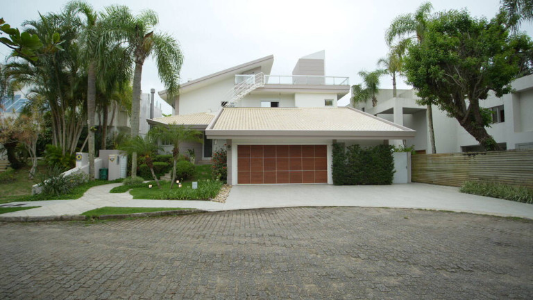 Casa com 4 Quartos à Venda, 570 m² em Jurere Internacional - Florianópolis