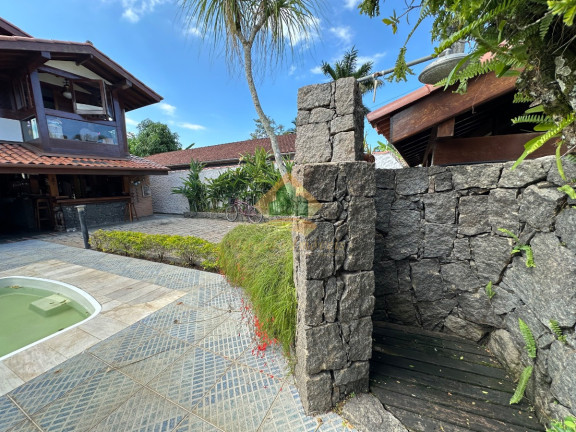 Imagem Casa com 4 Quartos à Venda, 146 m² em Barra Da Lagoa - Ubatuba Imagem Casa com 4 Quartos à Venda, 146 m² em Barra Da Lagoa - Ubatuba