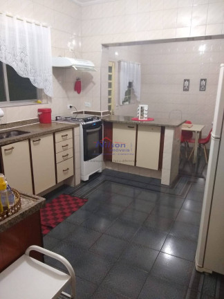 Imagem Casa com 3 Quartos à Venda, 210 m² em Vila Mazzei - São Paulo