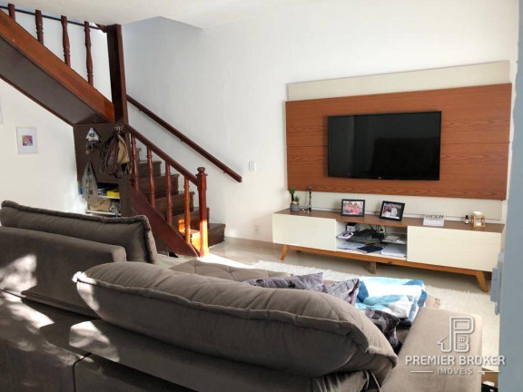 Imagem Casa com 3 Quartos à Venda, 117 m² em Granja Guarani - Teresópolis Imagem Casa com 3 Quartos à Venda, 117 m² em Granja Guarani - Teresópolis