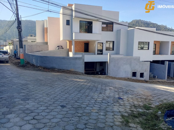 Apartamento com 3 Quartos à Venda, 108 m² em São Francisco De Assis - Camboriú