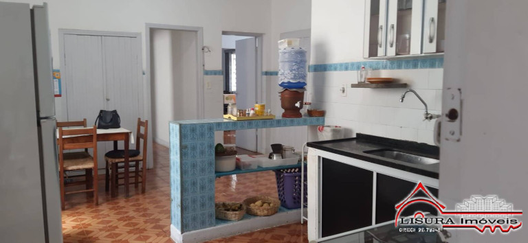 Imagem Casa com 3 Quartos à Venda, 230 m² em Centro - Jacareí