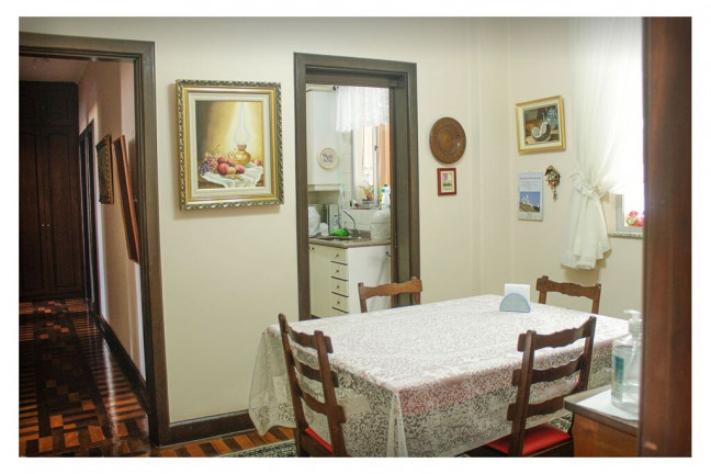 Imagem Apartamento com 3 Quartos à Venda, 183 m² em Centro - Curitiba Imagem Apartamento com 3 Quartos à Venda, 183 m² em Centro - Curitiba