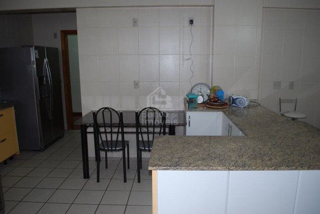 Imagem Apartamento com 3 Quartos à Venda, 222 m² em Centro - Santa Maria Imagem Apartamento com 3 Quartos à Venda, 222 m² em Centro - Santa Maria