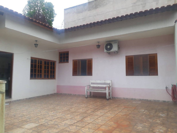 Imagem Casa com 2 Quartos à Venda, 250 m² em Jundiaí