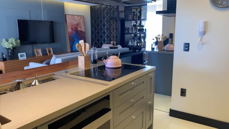 Imagem Apartamento com 3 Quartos à Venda, 140 m² em Centro - Piçarras