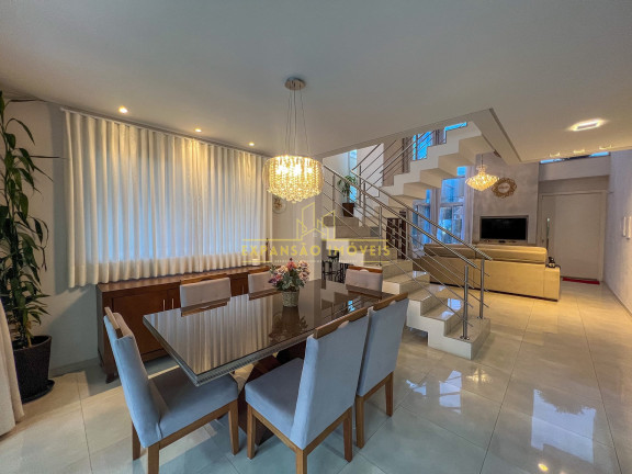 Imagem Casa com 3 Quartos à Venda, 247 m² em Pedra Branca - Palhoça Imagem Casa com 3 Quartos à Venda, 247 m² em Pedra Branca - Palhoça