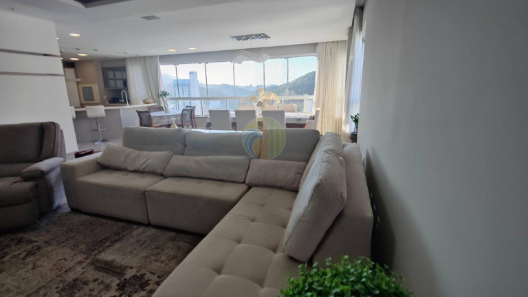 Imagem Apartamento com 3 Quartos à Venda, 236 m² em Pioneiros - Balneário Camboriú Imagem Apartamento com 3 Quartos à Venda, 236 m² em Pioneiros - Balneário Camboriú
