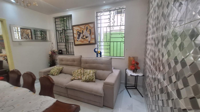 Imagem Casa com 7 Quartos à Venda, 246 m² em Barra - Salvador Imagem Casa com 7 Quartos à Venda, 246 m² em Barra - Salvador