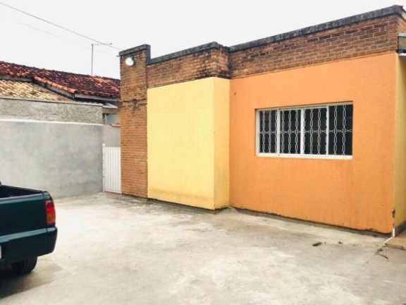 Imagem Casa com 4 Quartos à Venda, 210 m² em Parque São Luís - Taubaté