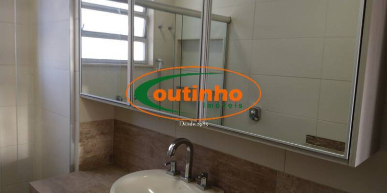 Imagem Apartamento com 5 Quartos à Venda, 294 m² em Tijuca - Rio De Janeiro Imagem Apartamento com 5 Quartos à Venda, 294 m² em Tijuca - Rio De Janeiro