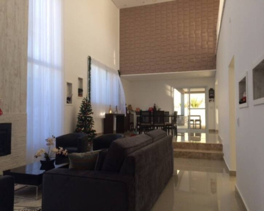 Imagem Casa com 4 Quartos à Venda, 380 m² em Tamboré - Santana De Parnaíba Imagem Casa com 4 Quartos à Venda, 380 m² em Tamboré - Santana De Parnaíba