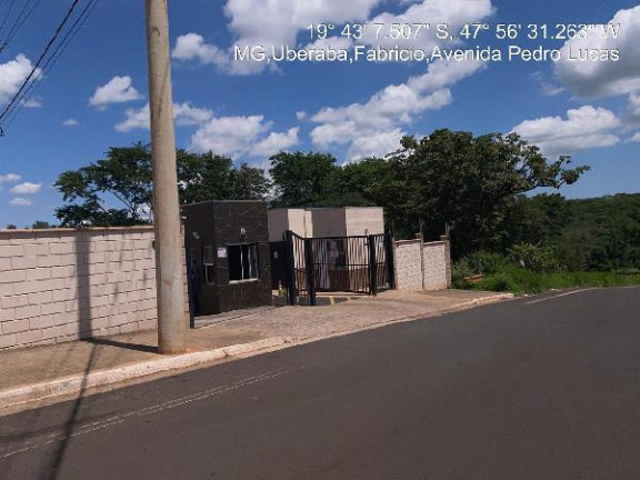 Apartamento com 2 Quartos à Venda, 42 m² em Fabricio - Uberaba