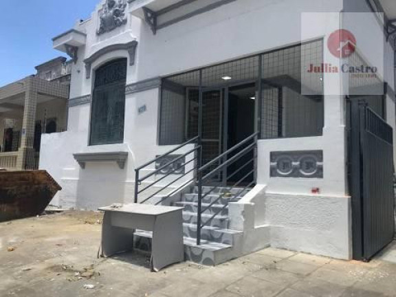 Casa com 7 Quartos para Alugar, 600 m²