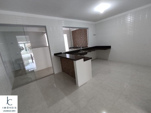 Imagem Casa com 3 Quartos à Venda, 378 m² em Vale Dos Pinheiros - São Lourenço