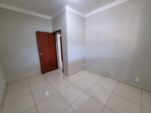 Imagem Casa com 3 Quartos à Venda, 260 m² em Nova Vila Jaiara - Anápolis
