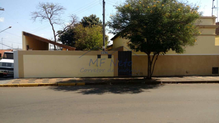 Casa com 3 Quartos à Venda, 336 m² em Centro - Pirassununga