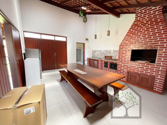 Imagem Casa com 3 Quartos à Venda, 250 m² em Sambaqui - Florianópolis
