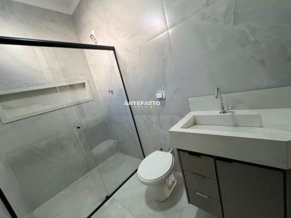 Imagem Casa com 3 Quartos à Venda, 200 m²