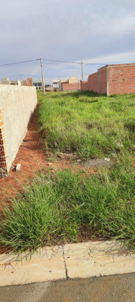Imagem Terreno à Venda, 160 m² em Villaggio Di Capri - Itapetininga Imagem Terreno à Venda, 160 m² em Villaggio Di Capri - Itapetininga