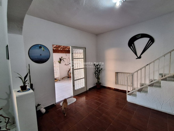 Sobrado com 4 Quartos à Venda, 300 m² em Cruz - Lorena