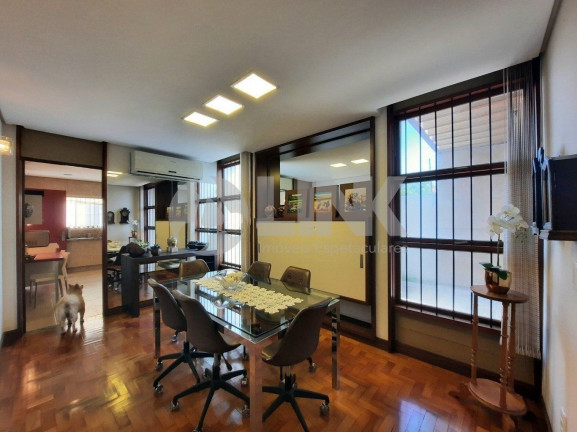 Imagem Casa com 3 Quartos à Venda, 160 m² em Jardim Botânico - Porto Alegre
