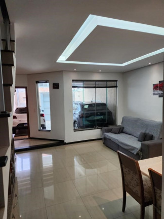 Imagem Casa com 3 Quartos à Venda, 140 m² em Cabral - Contagem