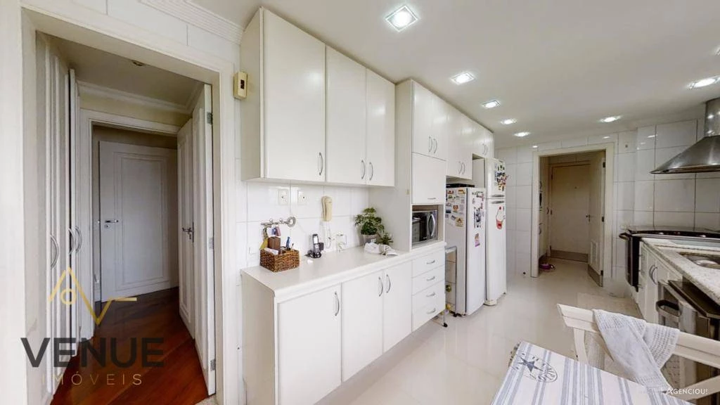 Imagem Apartamento com 3 Quartos à Venda, 212 m² em Vila Suzana - São Paulo Imagem Apartamento com 3 Quartos à Venda, 212 m² em Vila Suzana - São Paulo