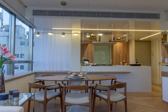 Imagem Apartamento com 2 Quartos à Venda, 85 m² em Moinhos De Vento - Porto Alegre
