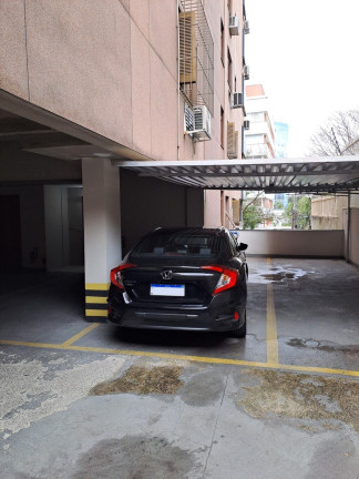 Imagem Imóvel com 2 Quartos à Venda, em Petrópolis - Porto Alegre Imagem Imóvel com 2 Quartos à Venda, em Petrópolis - Porto Alegre