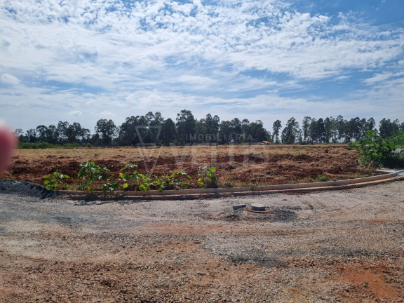 Terreno à Venda, 150 m² em Vila Asem - Itapetininga