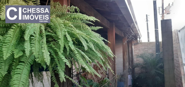 Imagem Casa com 2 Quartos à Venda, 200 m² em Espinheiros - Itajaí