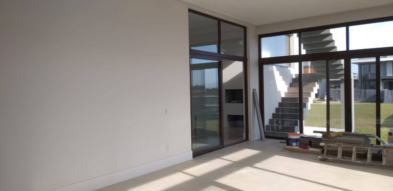 Imagem Casa com 4 Quartos à Venda, 600 m² em Atlântida Sul - Osório Imagem Casa com 4 Quartos à Venda, 600 m² em Atlântida Sul - Osório