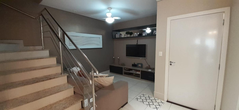 Imagem Casa com 3 Quartos à Venda, 200 m² em Ribeirão Do Lipa - Cuiabá Imagem Casa com 3 Quartos à Venda, 200 m² em Ribeirão Do Lipa - Cuiabá