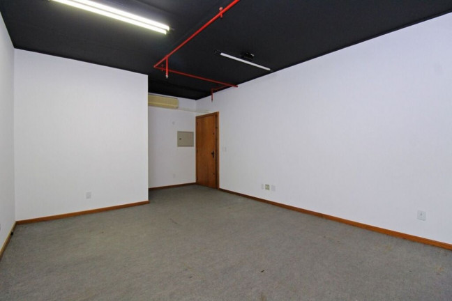 Imagem Imóvel à Venda, 32 m² em Centro Histórico - Porto Alegre Imagem Imóvel à Venda, 32 m² em Centro Histórico - Porto Alegre