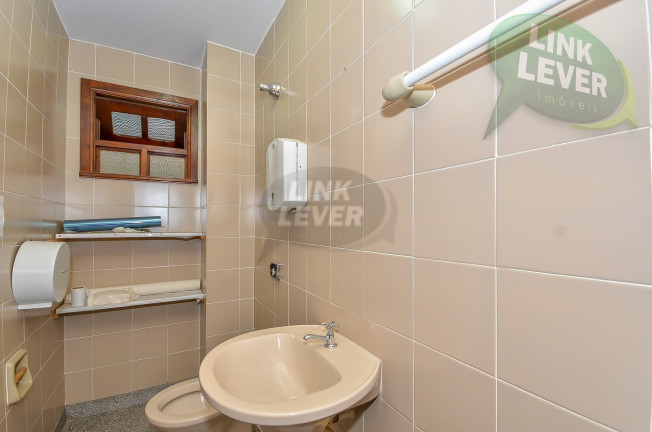 Imagem Casa com 4 Quartos à Venda, 457 m² em Bacacheri - Curitiba