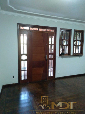 Imagem Casa com 2 Quartos à Venda, 110 m² em Saraiva - Betim