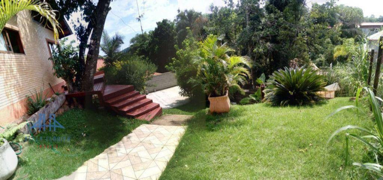 Imagem Casa com 2 Quartos à Venda, 180 m² em Rio Tavares - Florianópolis