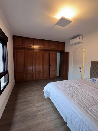 Imagem Casa com 3 Quartos à Venda, 250 m² Imagem Casa com 3 Quartos à Venda, 250 m²