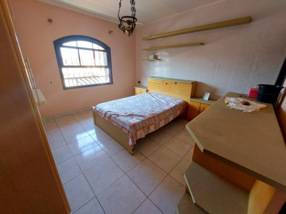 Imagem Casa com 3 Quartos à Venda, 256 m² em Parque Jaçatuba - Santo André Imagem Casa com 3 Quartos à Venda, 256 m² em Parque Jaçatuba - Santo André