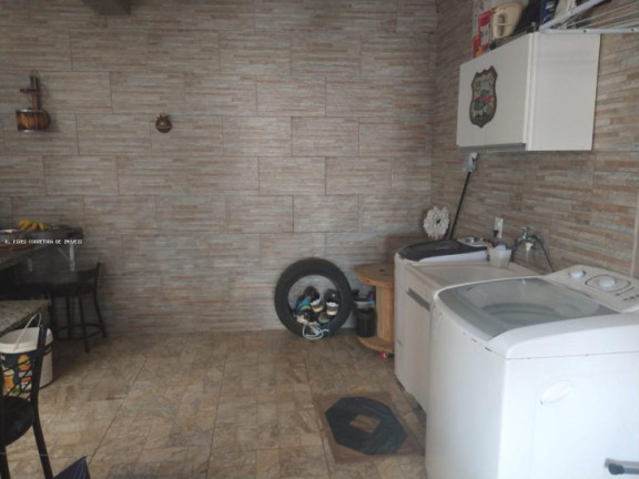 Imagem Casa com 4 Quartos à Venda,  em Cidade Industrial - Curitiba