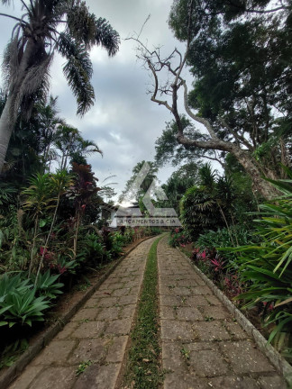 Imagem Casa com 8 Quartos à Venda, 500 m² em Pessegueiros - Teresópolis Imagem Casa com 8 Quartos à Venda, 500 m² em Pessegueiros - Teresópolis