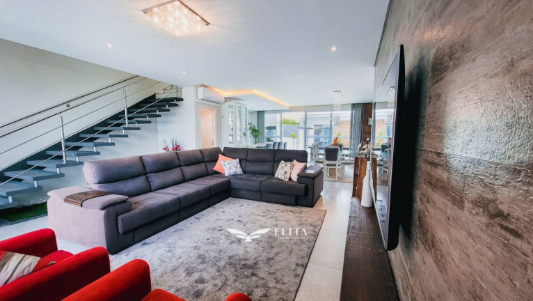 Imagem Sobrado com 4 Quartos à Venda, 246 m² em Tabuleiro - Barra Velha