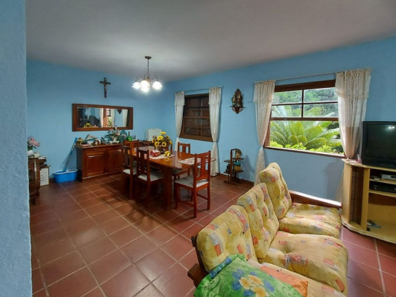 Imagem Casa com 3 Quartos à Venda, 174 m² em Albuquerque - Teresópolis Imagem Casa com 3 Quartos à Venda, 174 m² em Albuquerque - Teresópolis