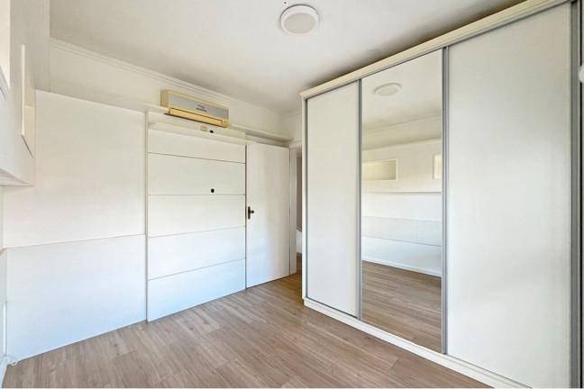 Imagem Casa com 4 Quartos à Venda, 197 m² Imagem Casa com 4 Quartos à Venda, 197 m²