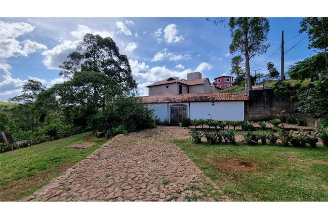 Imagem Casa de Condomínio com 2 Quartos à Venda, 150 m² em Estância Estoril I - Nova Lima