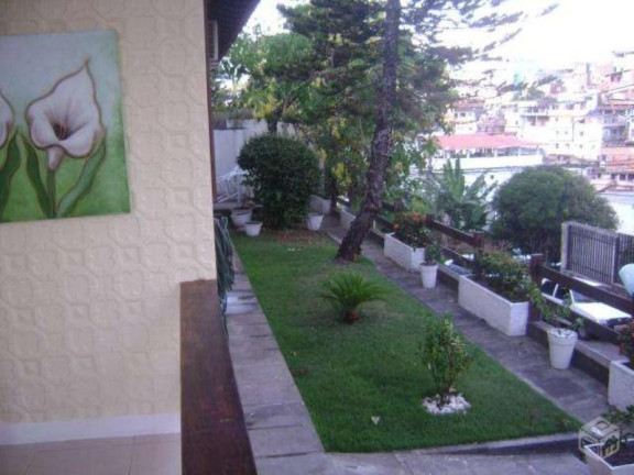 Imagem Casa com 6 Quartos à Venda, 376 m² em Jardim Apipema - Salvador