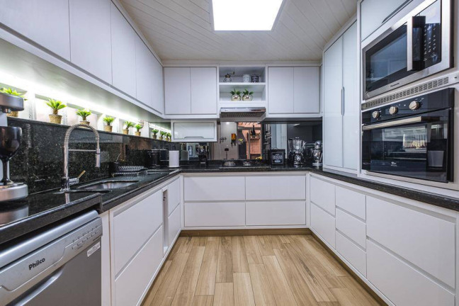 Imagem Casa com 3 Quartos à Venda,  em Agronomica - Florianópolis