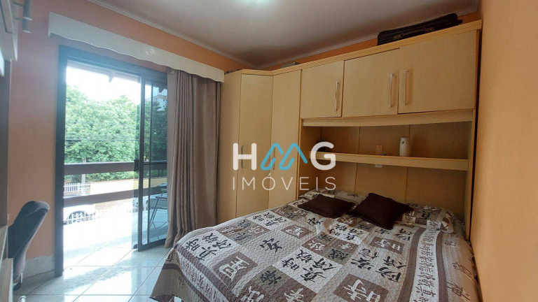 Imagem Casa com 3 Quartos à Venda, 200 m² em Meia Praia - Itapema Imagem Casa com 3 Quartos à Venda, 200 m² em Meia Praia - Itapema